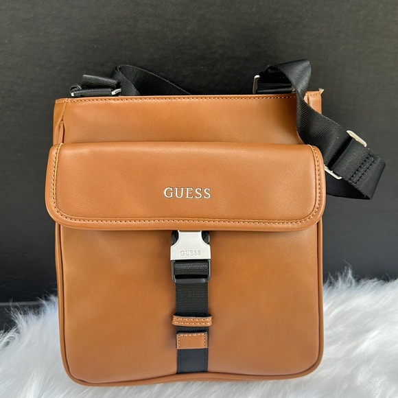 New Guess Scala Crossbody Bag Front Pocket Brown - Picture 1 of 5